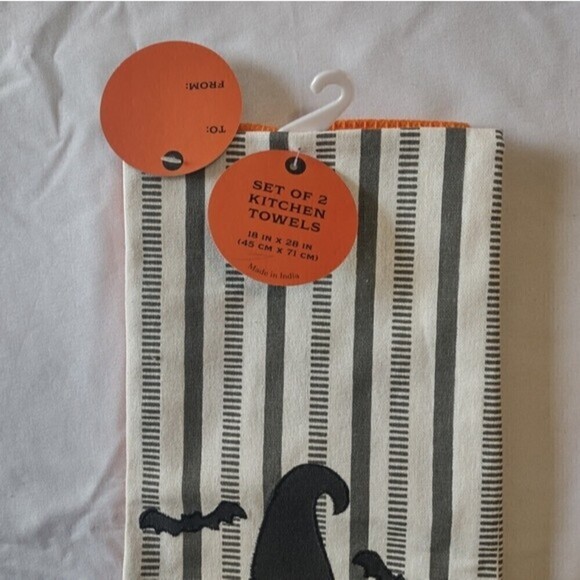 Boo Gnome set of 2 Halloween Kitchen Towels - Picture 4 of 6